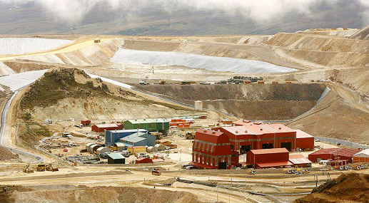 Evalúan incorporar a comunidades como socias de los nuevos proyectos mineros