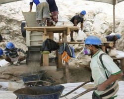Candidatos a la presidencia exponen sus propuestas sobre el futuro de la Pequeña Minería y Minería Artesanal