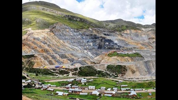 Riesgo en Las Bambas y otros proyectos en el corredor minero