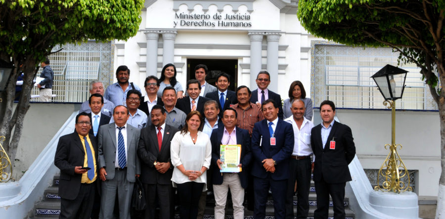 Representantes del Ejecutivo y mineros artesanales firmaron acta